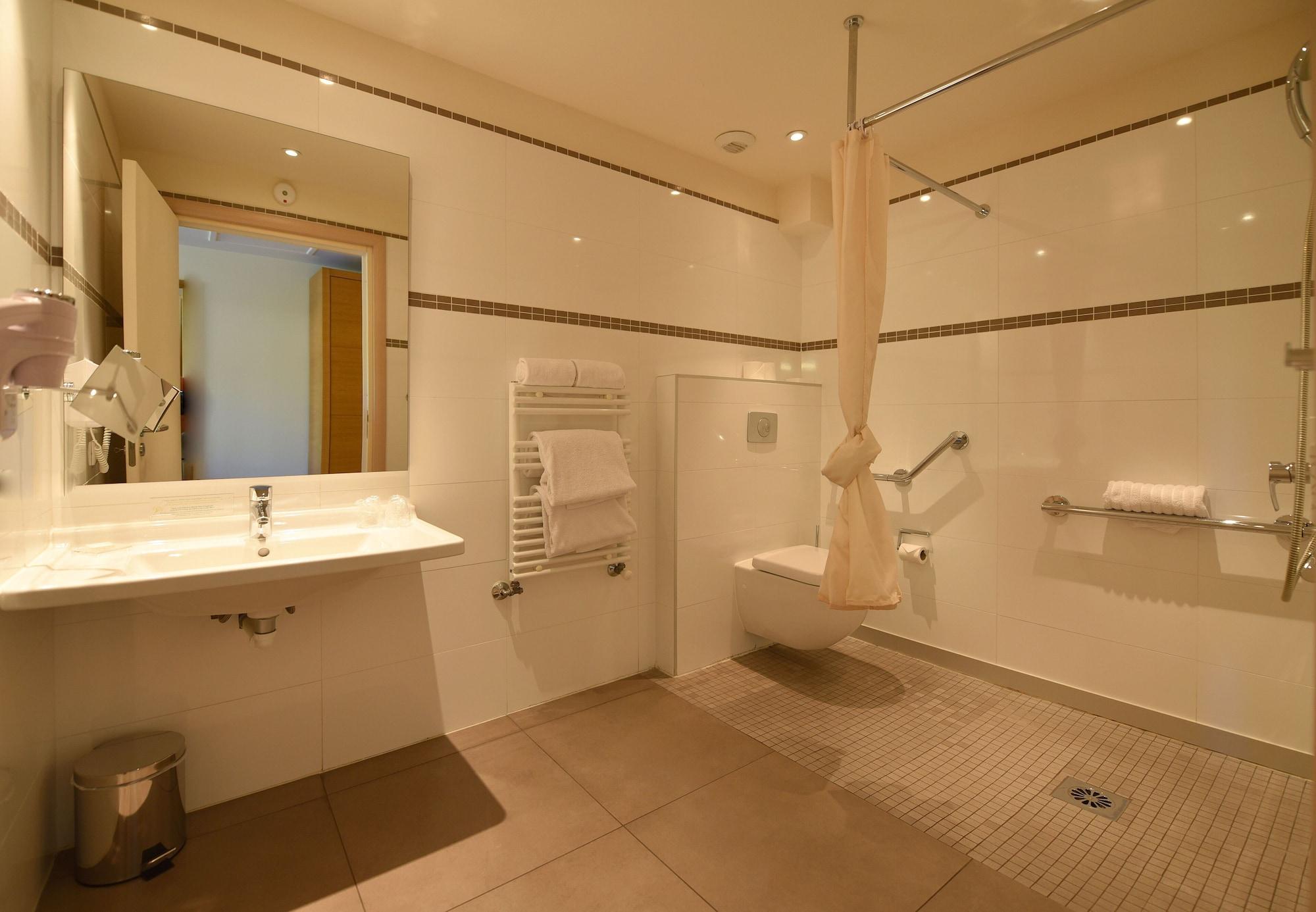 Costa Salina 4*